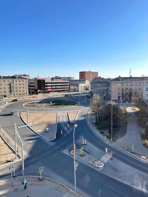 New Apartment With A View In The Town Center 纳尔瓦 外观 照片